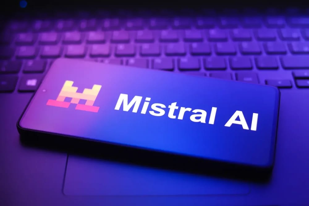 Mistral делает ставку на «собери свой AI»: французский стартап бросает вызов OpenAI и Anthropic на корпоративном рынке